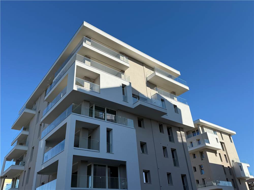 stato cantiere 08.2025- ESTERNO